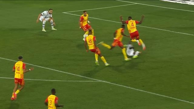 RC LENS - STADE RENNAIS FC (1 - 1) - Highlights - (RCL - SRFC) / 2023-2024 смотреть онлайн