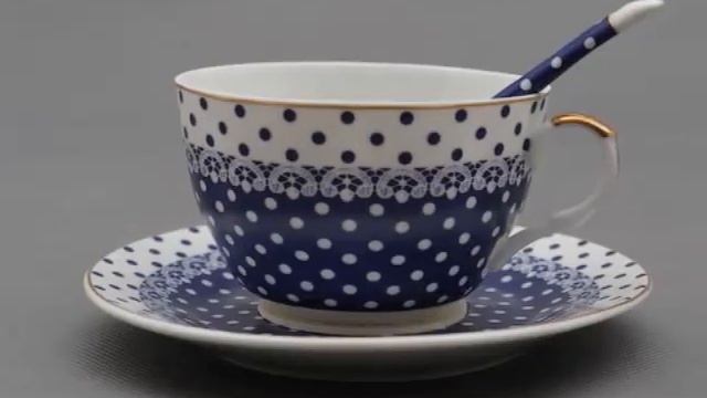 ПОСУДА В ГОРОШЕК смотреть онлайн