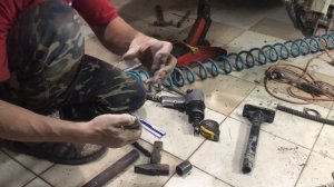 Демонтаж усилителя руля на гепарде, самодельная сошка с заменой оригинального подшипника на обычный