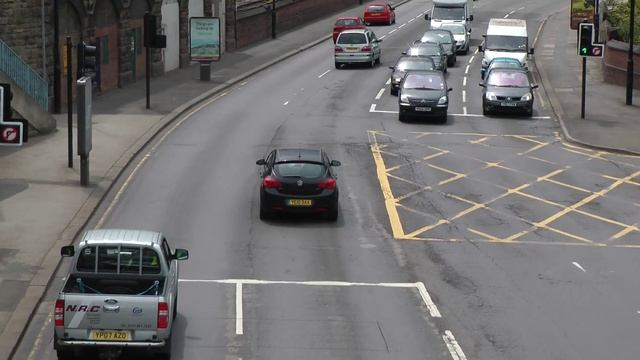 Panasonic HDC-SD900 Test Footage (Traffic) 1080/50p смотреть онлайн