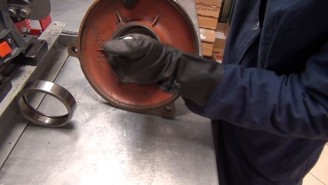 Фиксаторы подшипников и резьбовых соединений от компании Dinroll