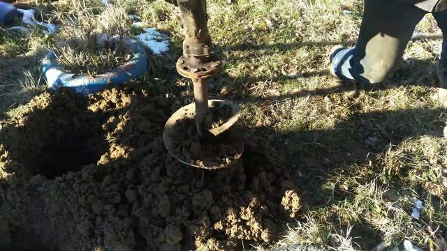 УНИКАЛЬНАЯ конструкция ямобура из мотоблока. смотреть онлайн