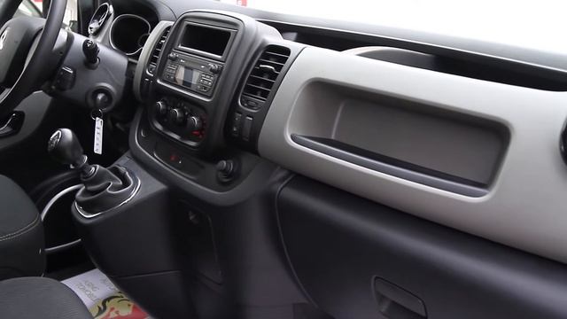 RENAULT TRAFIC 2017! смотреть онлайн