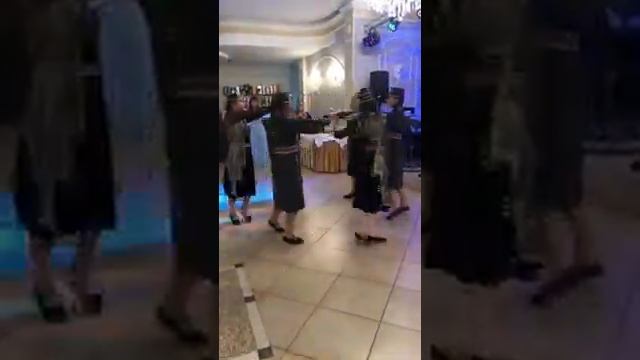 4.11.2020 Флешмоб "Искусство объединяет". Школа кавказских танцев "Хаят" - Армянский танец смотреть онлайн