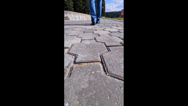 04.10.2020 Самый последний теплый день, завтра уже холодает. смотреть онлайн