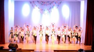 Танцевальный ансамбль «Айыллыы» – Якутский народный танец «Оhуор» (Узор)