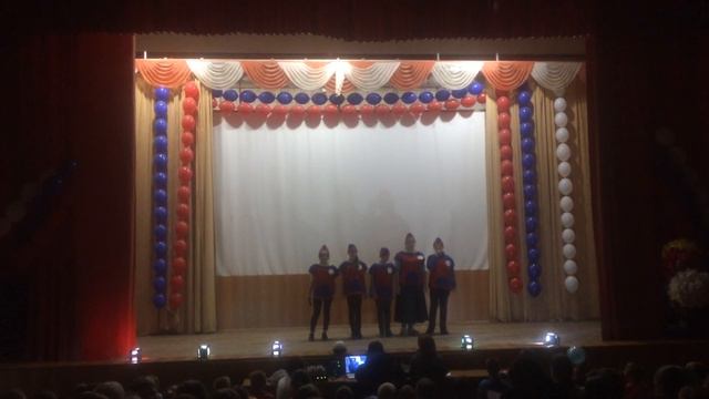 Программа "Все вместе и только вперед!" Выступление 3 отряд! смотреть онлайн