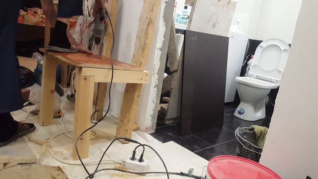 Делаю стул для компа из мусорки часть 2 смотреть онлайн
