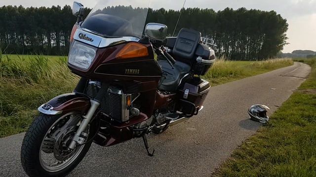 1991 Yamaha Venture royale XVZ1300 Walk around смотреть онлайн