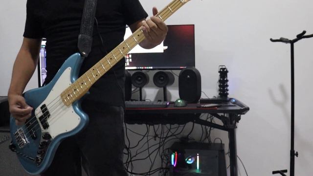 Black Eye .- Millencollin (Bass Cover) смотреть онлайн