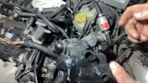 Skoda Fabia 1.4 заміна корпус термостата ! #skoda #skodafabia #ремонтавто #ремонт #термостат