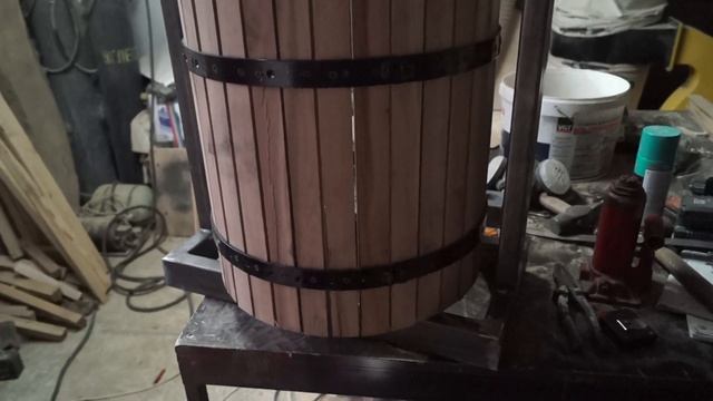 Пресс для фруктов своими руками (Fruit press with your own hands) смотреть онлайн
