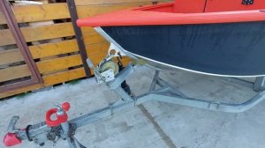 Триера 378  на прицепе ! Стяжки для крепления лодки .