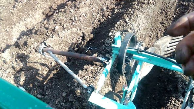 Минитрактор мтз Белорусь окучник с маркерами смотреть онлайн