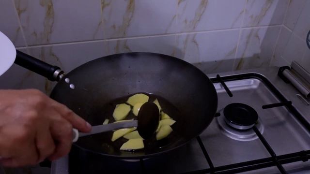 Anak ng Pating Oh!: Braised Shark Meat with Cod Liver and Black Garlic смотреть онлайн