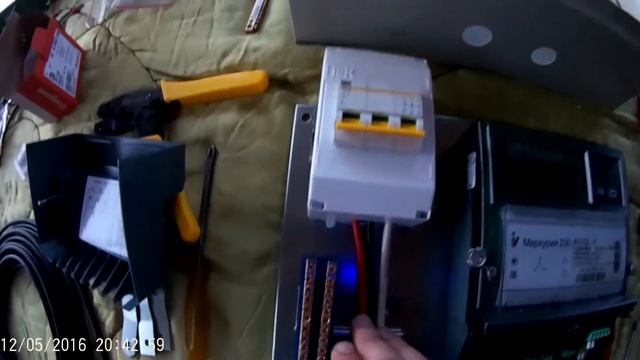 2 Сборка щитка учета электроэнергии 12 мая 2016 смотреть онлайн