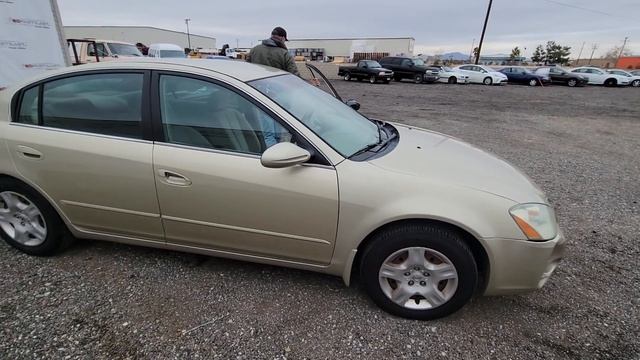Lot 320 2004 Nissan Altima 2.5S смотреть онлайн