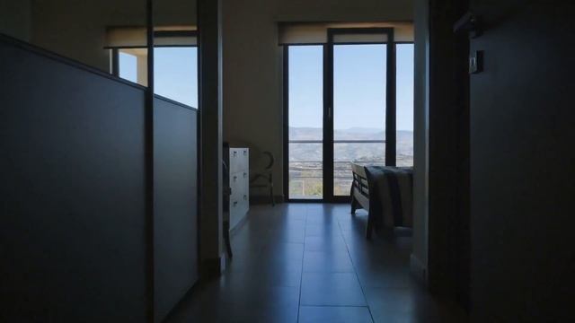 Inside A $19,000,000 Hollywood Hills Mansion смотреть онлайн