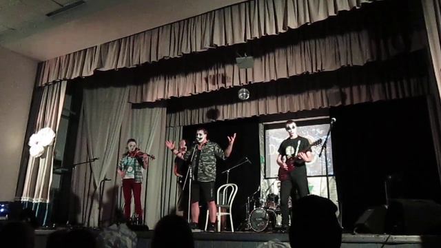 Как проходили первые концерты смотреть онлайн