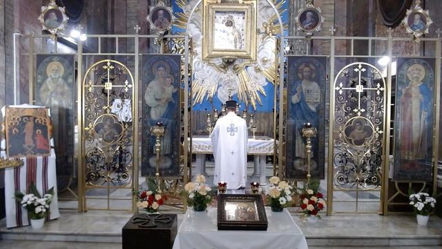Велика Утреня та Божественна Літургія в Неділю Мироносиць, 3 травня 2020 року смотреть онлайн