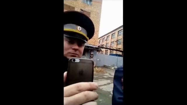 ГИБДД Владивосток оформили пешехода который толкал мопед ! смотреть онлайн