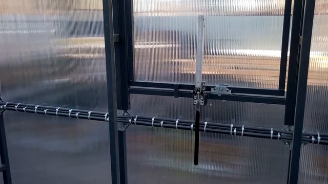 Автоматические форточки в "Умной Теплице" (часть 7) смотреть онлайн