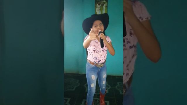 Madrecita del niño de oro en voz de la charrita Nazareth смотреть онлайн