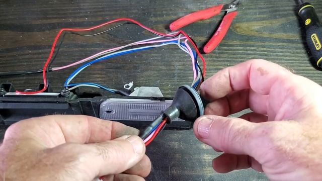 Kia Sedona Tailgate Switch   Backup Camera Replacement 2015 2018