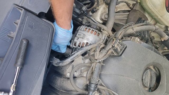 Kia K5 303.000 км перебрали генератор