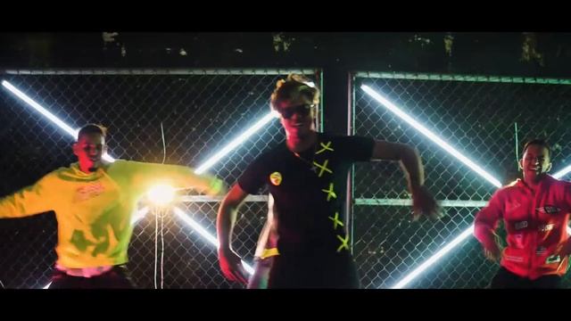 J Natha --Bailando Reggaeton Video Official смотреть онлайн