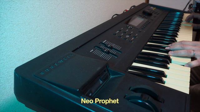KURZWEIL K2000 (1991) - SOUNDS DEMO - Analog & Pads - (NO TALKING, ONLY PLAY) смотреть онлайн
