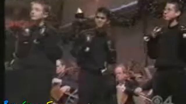 Billy Gilman - We Wish You A Merry Christmas смотреть онлайн