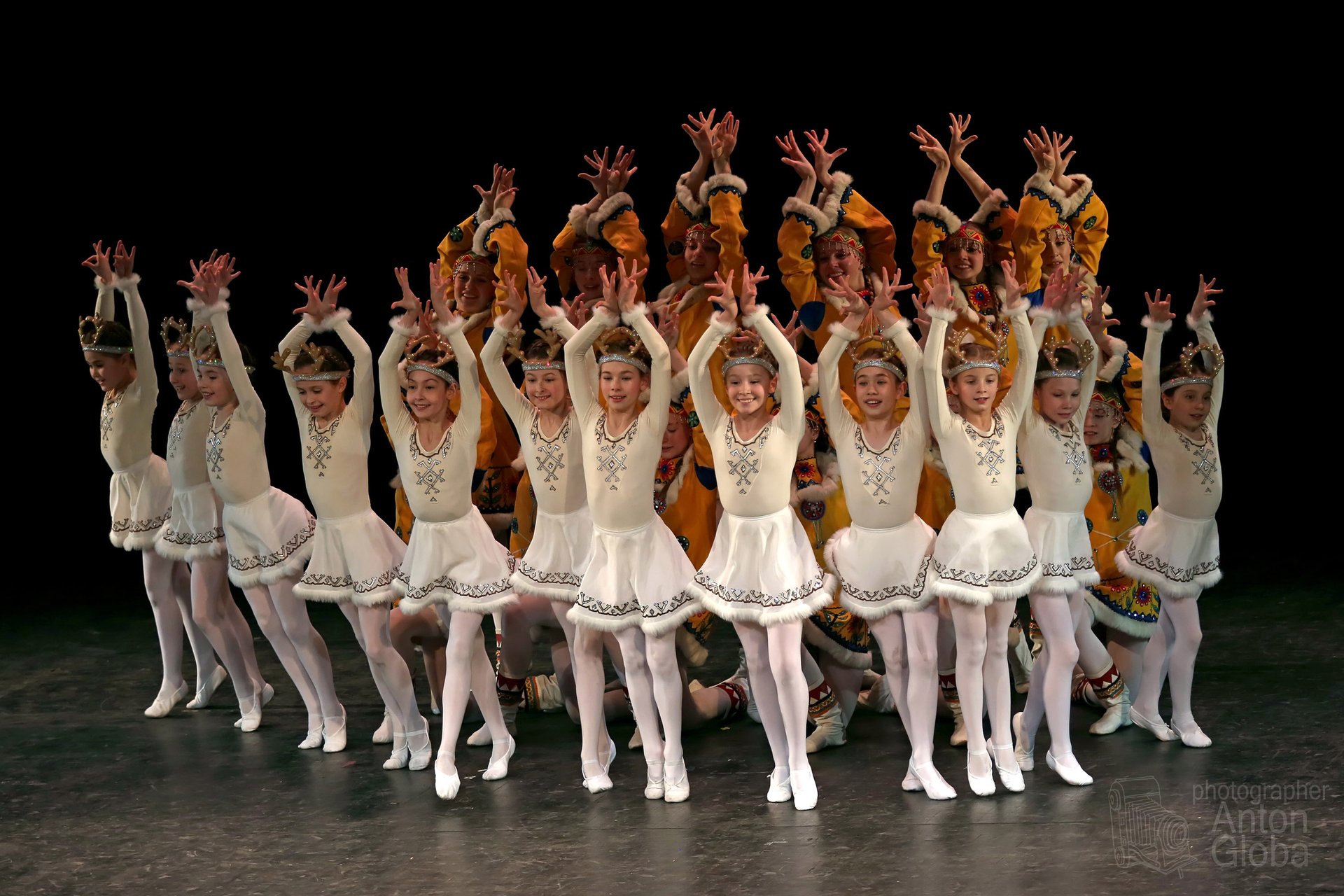 "Праздник молодого оленя", Ансамбль Локтева. "The Feast of the Young Deer", Loktev Ensemble. смотреть онлайн