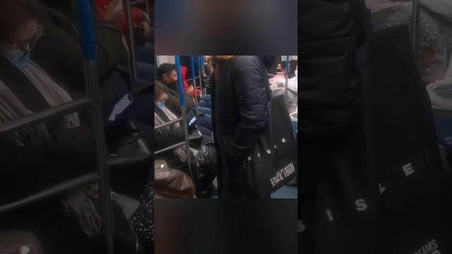 Проезд 60 рублей стал в метро и мой поход в рестик смотреть онлайн