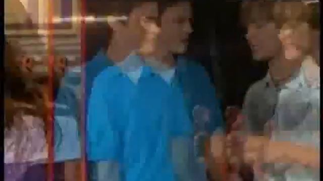 Disney 365 Hannah Montana and Cheetah Girls Video Games смотреть онлайн