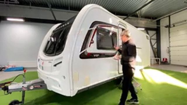 Обзор кемпера Coachman VIP 575/4 2015 года выпуска с Alde смотреть онлайн