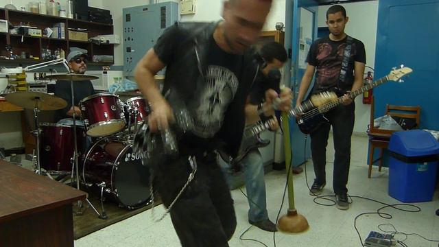 Perro Negro-Song 2 (Blur-cover) смотреть онлайн