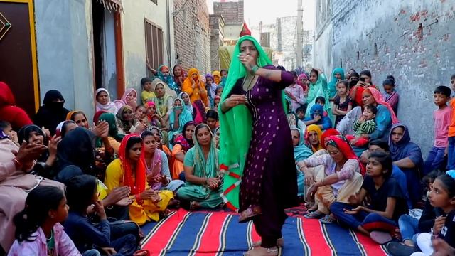 Geet सास तू तो माड़ी री होगी बहुआँ के आने पै gurpreet kaur ke geet смотреть онлайн