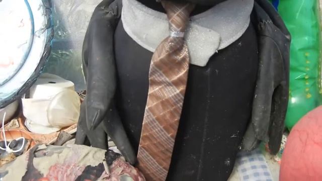 Детская площадка и садовые фигурки на даче смотреть онлайн