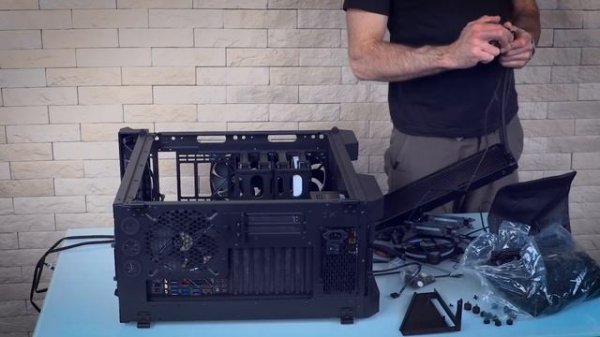 Обзор корпуса Thermaltake View 71 TG RGB со стеклянными стенками
