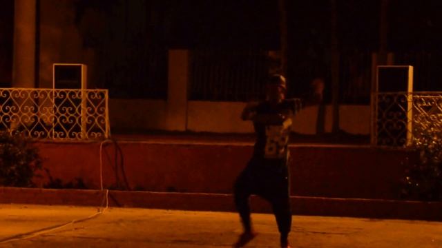 Cuban dancing Solo just fooling around смотреть онлайн
