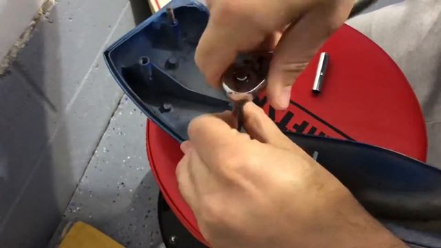 1967 / 1968 Mustang Quarter Panel Extension Molding Install / Replacement смотреть онлайн