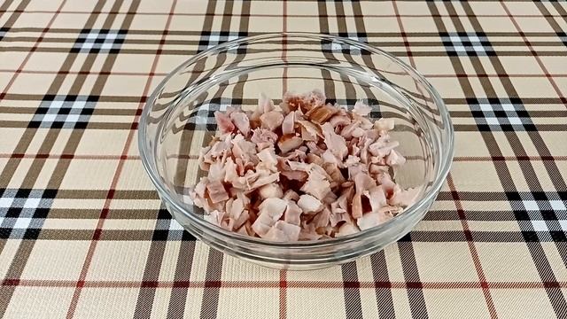 Салат "Женский каприз" с ананасом ? (много лет готовлю к Новогоднему Столу) ☃️ смотреть онлайн