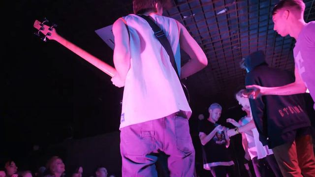 космонавтов нет - Н Г (Live in Frau Gross) смотреть онлайн