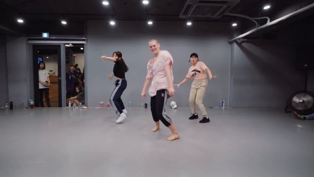 To the max - YellowClaw / May J Lee Choreography смотреть онлайн