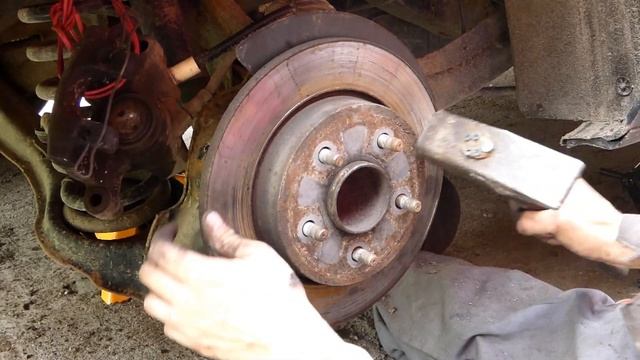 Tutorial schimb discuri si placute de franare pe spate Ford Focus 2 смотреть онлайн