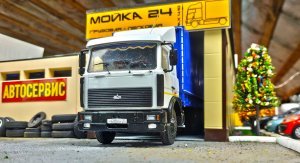 МАКЕТ ГОРОДА, ДИОРАМА АВТОМОЙКА, МАСШТАБ 1 43.