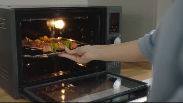 Yüksek Sıcaklıkta Pişiren Quartz Teknolojisi Beko Mini Fırın'da! смотреть онлайн
