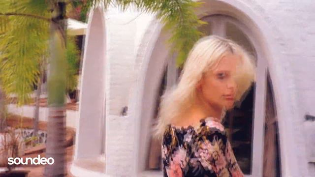 SK Austen ft. Julia Ross - Replay Rewind (Austin Leeds Remix) [Video Edit] смотреть онлайн