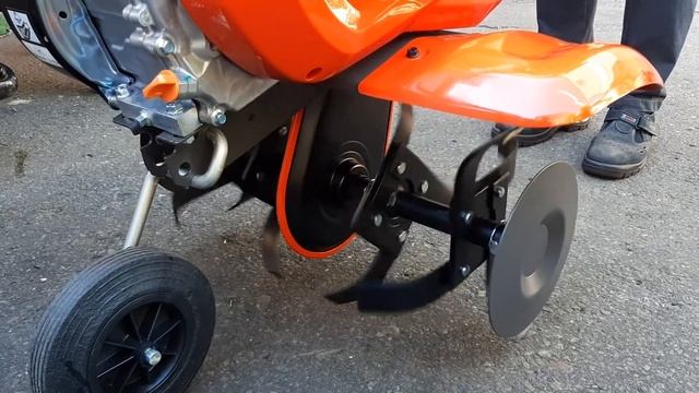 Husqvarna TF 225 Cultivator, Husqvarna